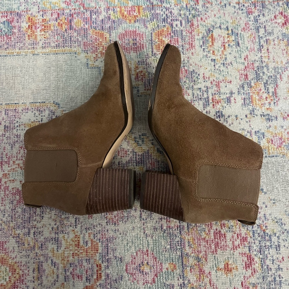 Anne Klein suede Booties